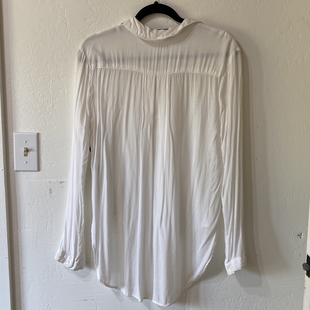 Bella Dahl white button down - Picture 4 of 4